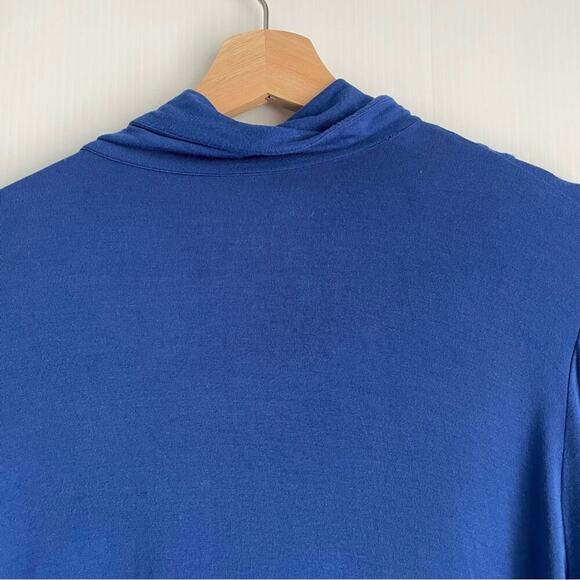 Soft Surroundings Royal blue super soft long sleeve top button front size small - Picture 6 of 6